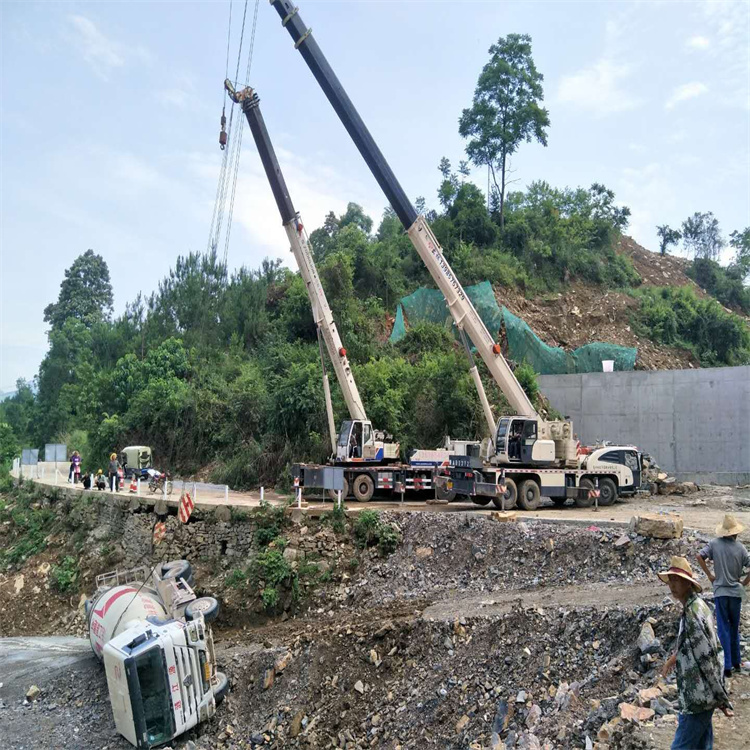 柳州柳州24小时应急道路救援吊装吊装现场实拍